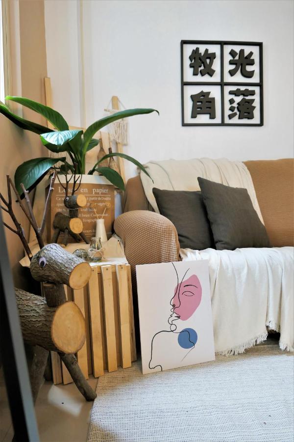 Moonlit Corner Apartment Taitung Luaran gambar