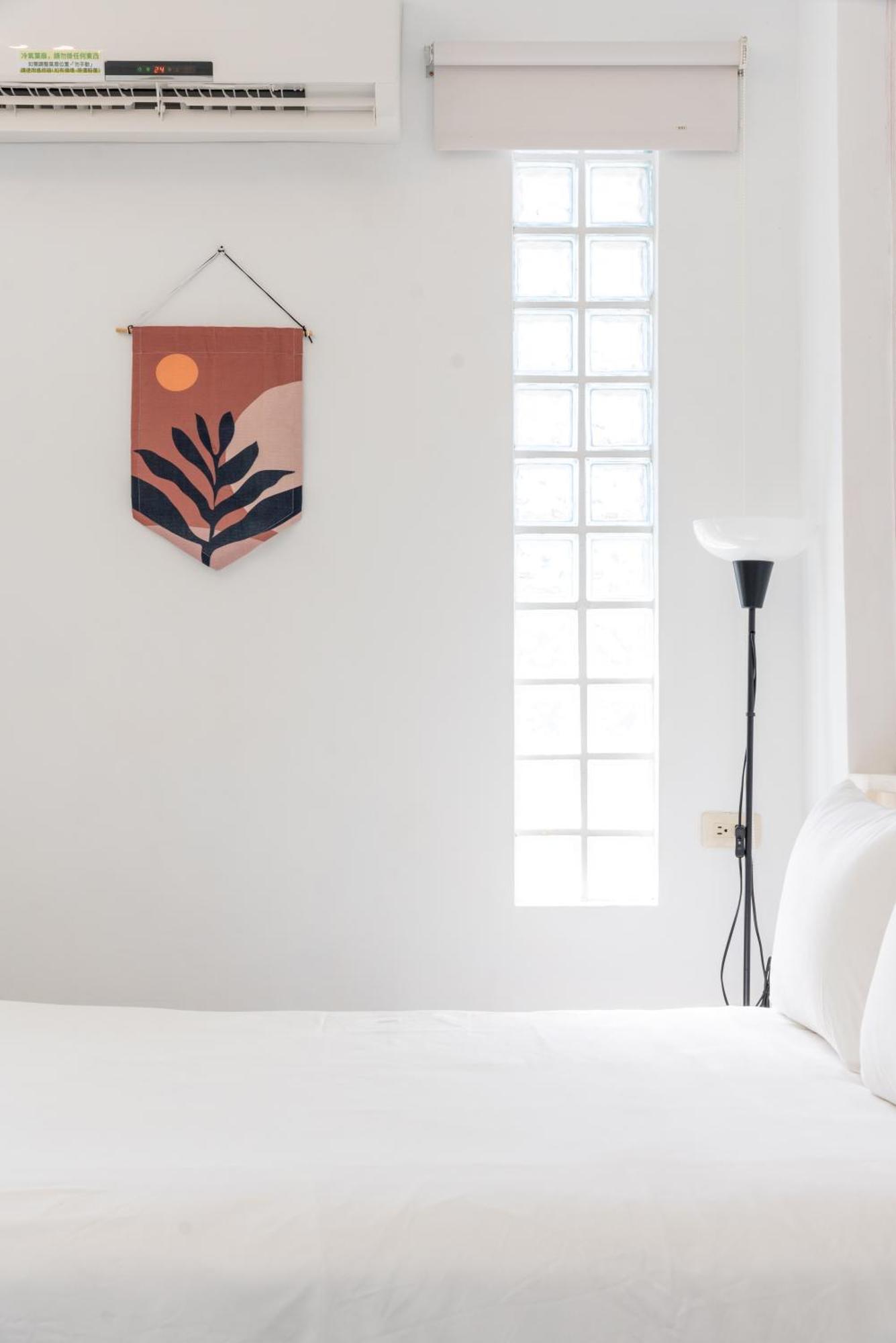 Moonlit Corner Apartment Taitung Luaran gambar