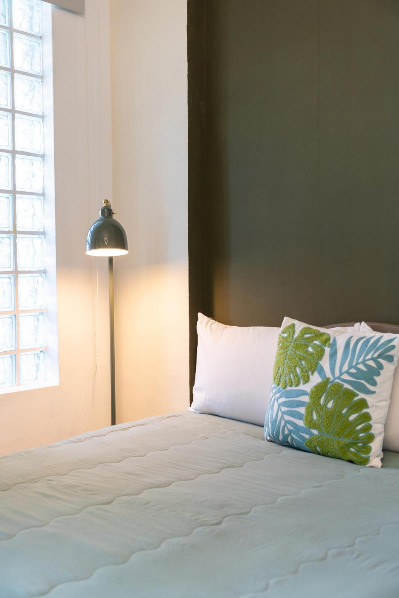 Moonlit Corner Apartment Taitung Luaran gambar